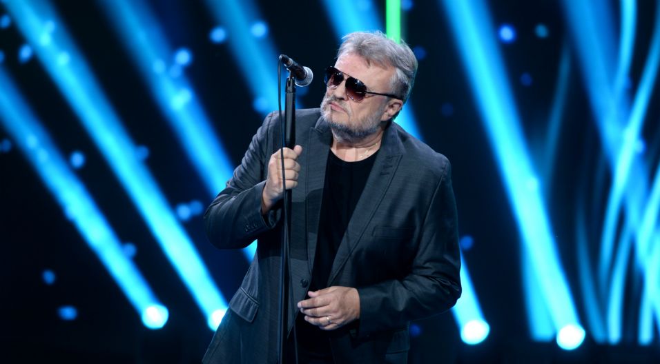 Krzysztof Cugowski wraz z Budką Suflera na przestrzeni ostatnich 30 lat wydali wiele przebojów, w Opolu zdecydowali się zaśpiewać „Martwe morze” (fot. J. Bogacz/TVP)