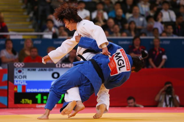 Dotychczas w judo zabronione było zakrywanie twarzy (fot. Getty Images)