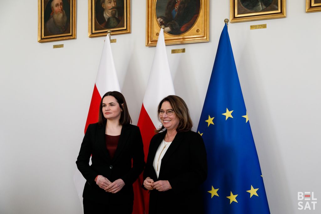 Святлана Ціханоўская сустракаецца з маршалкам Сената Маглажатай Кідавай-Блоньскай падчас ейнага візіту ў Сейм і Сенат Рэспублікі Польшча. Варшава, Польшча. 9 студзеня 2024 года. (Фота: Таццяна Верамеева / Белсат)