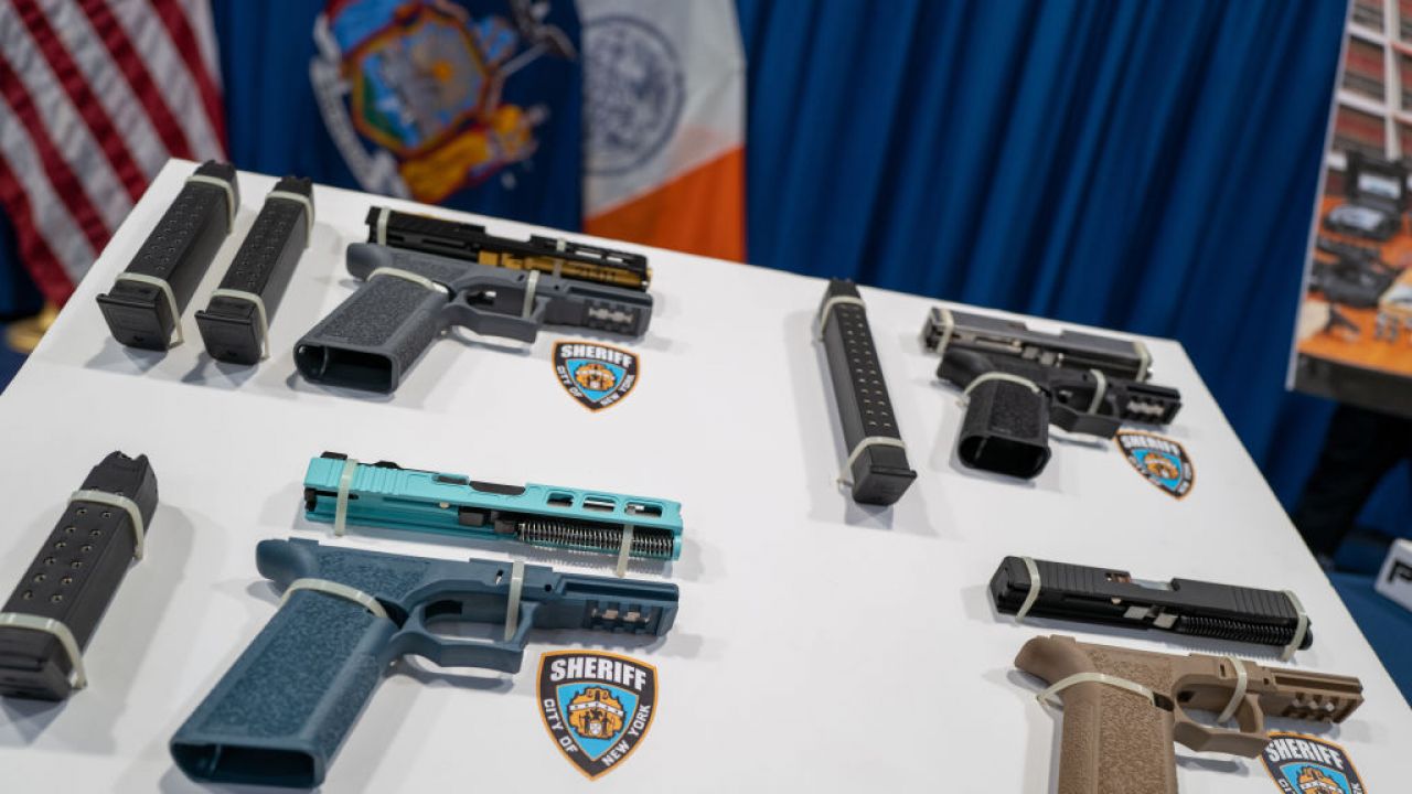 Nowy Jork wprowadza ograniczenia dot. noszenia ukrytej broni (fot. Spencer Platt/Getty Images)