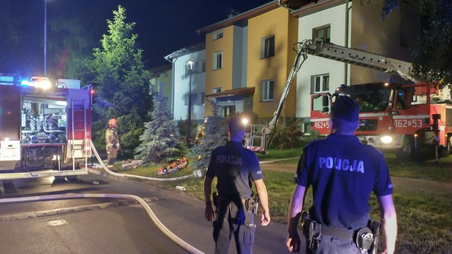 42-latek specjalnie odkręcił kurek butli gazowej, a następnie podpalił wypływający z niej gaz (Fot. KPP Radziejów) 
