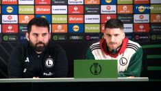 Trener Legii Warszawa Goncalo Feio oraz Ruben Vinagre odpowiedzieli na pytania dziennikarzy przed meczem z Chelsea FC