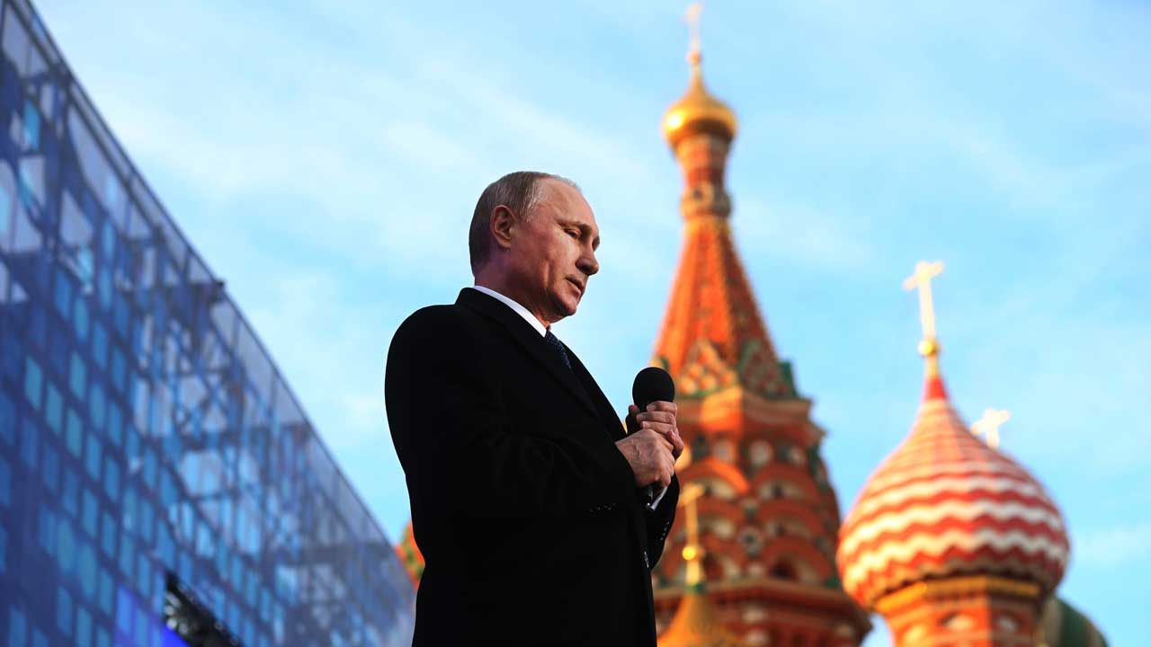 Co planuje Władimir Putin? (fot. Sasha Mordovets/Getty Images)