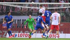 Gol Damiana Szymańskiego na Stadionie Narodowym w meczu Polska – Anglia (fot. Getty)