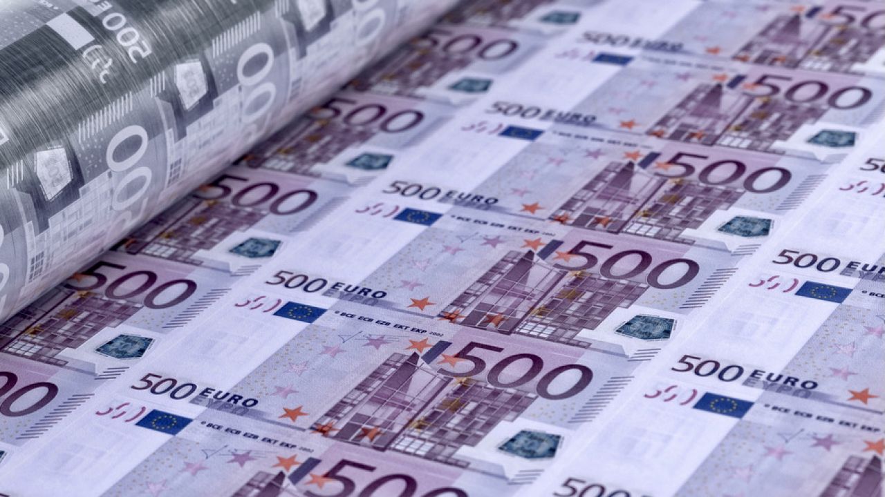 Na koniec lutego 2021 r. stan aktywów rezerwowych wyniósł 134,8 mld euro (fot. Shutterstock/Corona Borealis Studio) Na koniec lutego 2021 r. stan aktywów rezerwowych wyniósł 134,8 mld euro (fot. Shutterstock/Corona Borealis Studio)