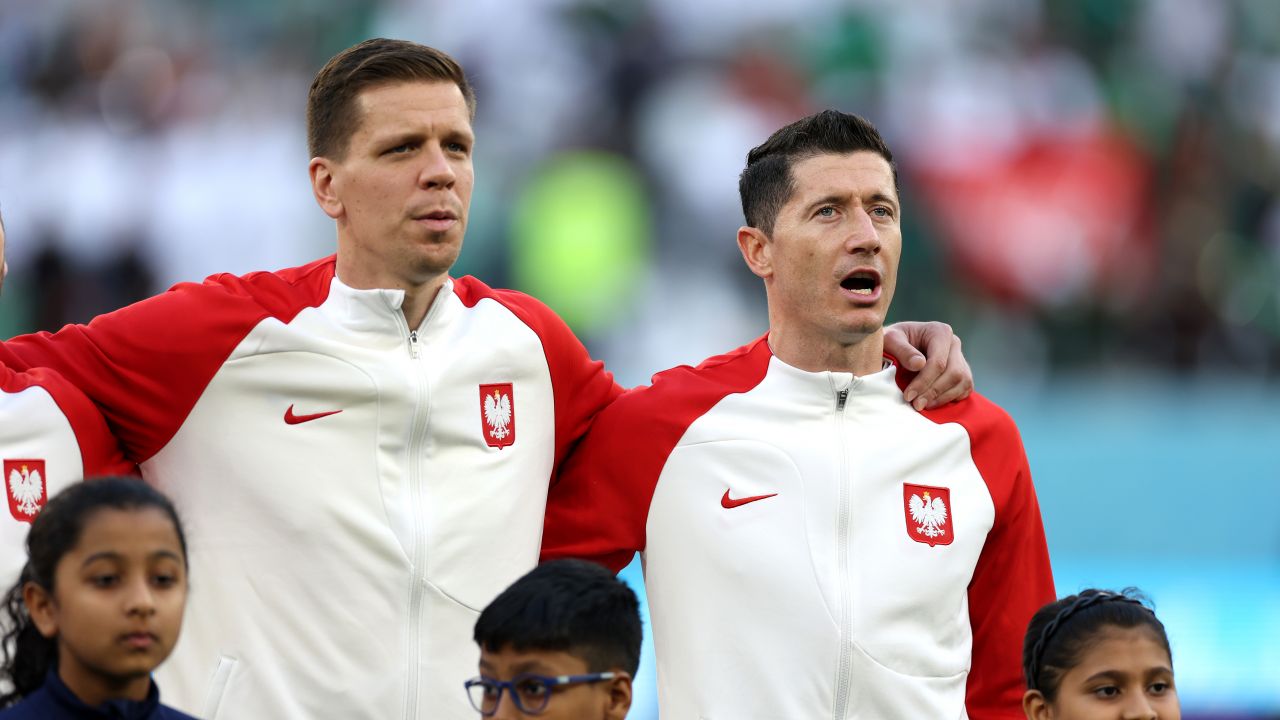 Wojciech Szczęsny i Robert Lewandowski (fot. Getty Images)