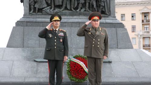 The ministers of defense of the two countries are Viktar Khrenin of Belarus and Zakir Hasanov of Azerbaijan. Photo: Ministry of Defense of the Republic of Belarus / Telegram