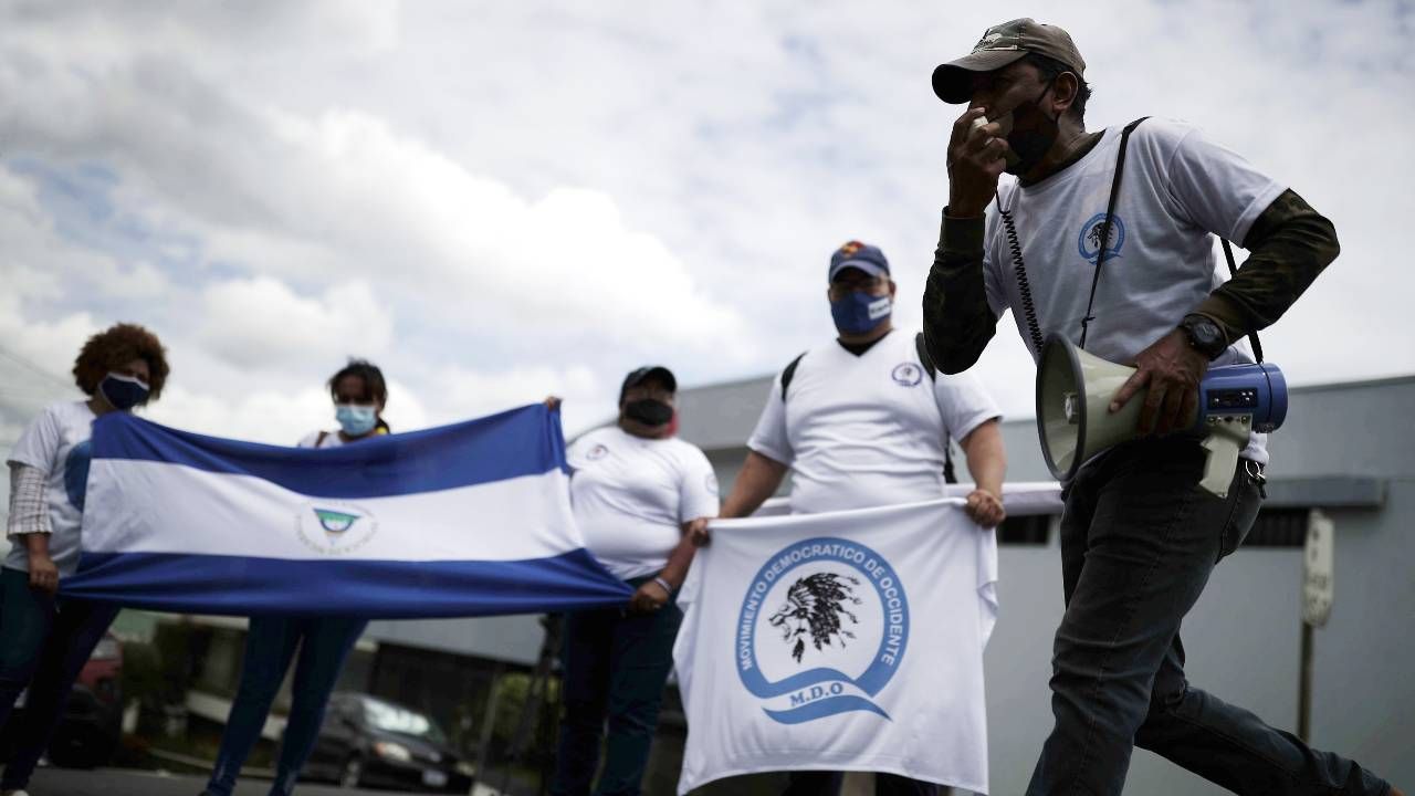 Nikaraguańczycy mają dość rządów Ortegi (fot. PAP/EPA/Jeffrey Arguedas)