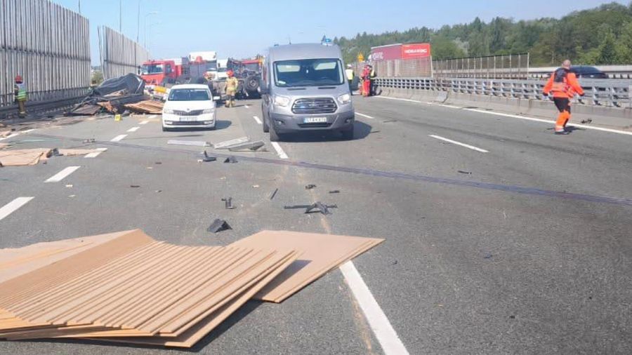 Tragiczny wypadek na trasie A4 (fot. FB/Policja śląska)