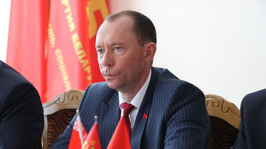 Сяргей Сыранкоў – новы старшыня праўладнай кампартыі. (Фота: БелТА)