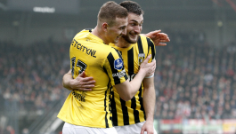 Kacper Kozłowski strzelił drugiego gola w Eredivisie (fot. Getty Images)