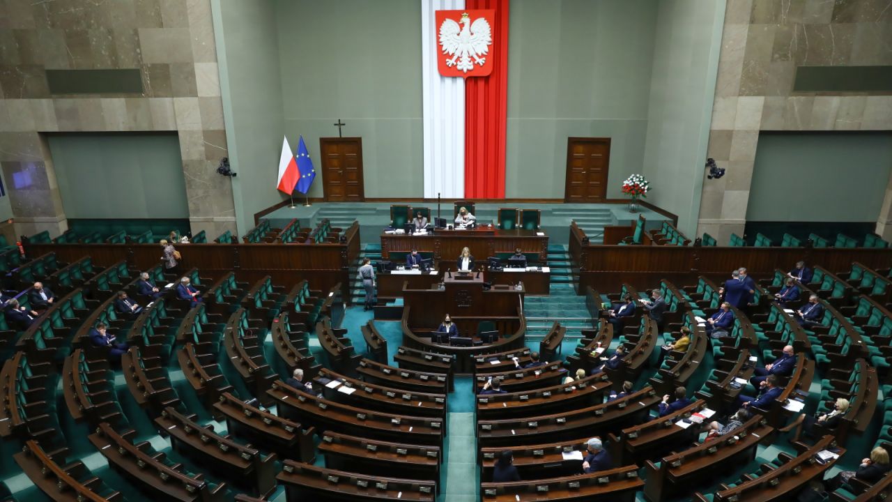 Posłowie na sali obrad Sejmu w Warszawie (fot. PAP) Posłowie na sali obrad Sejmu w Warszawie (fot. PAP)