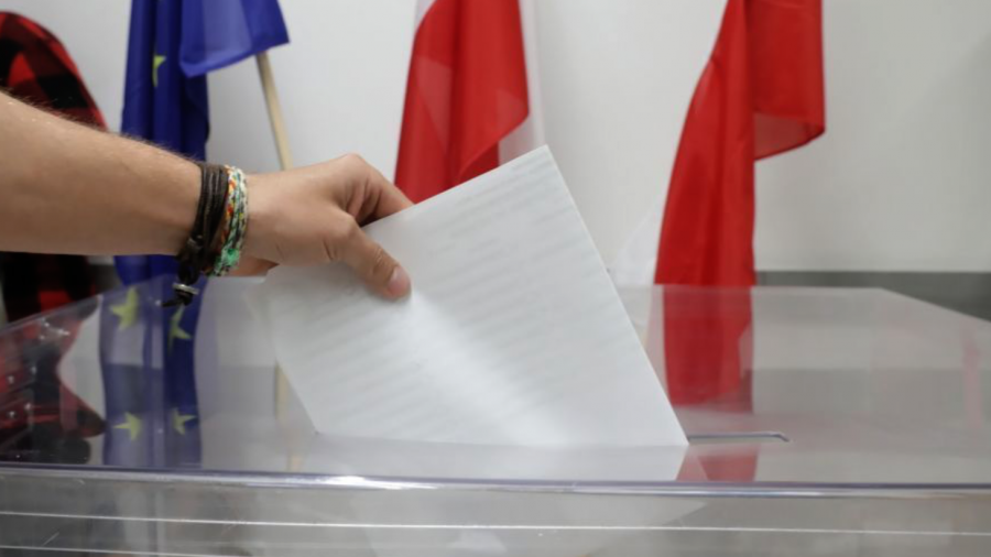 Cisza wyborcza. Co grozi za jej złamanie? (fot. PAP/Tomasz Gzell)