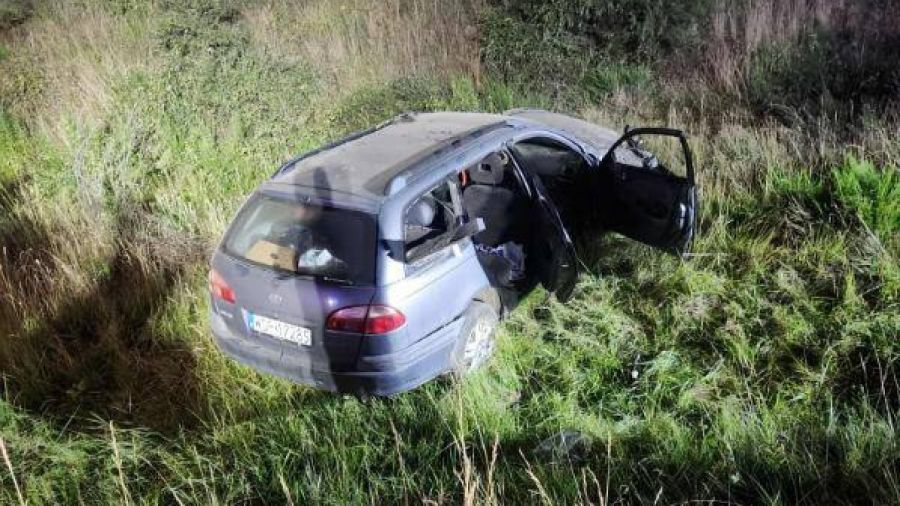 Wypadek na autostradzie A1. Trzy osoby poszkodowane, w tym strażak, który zasłabł podczas akcji/Fot. OSP Tuszyn