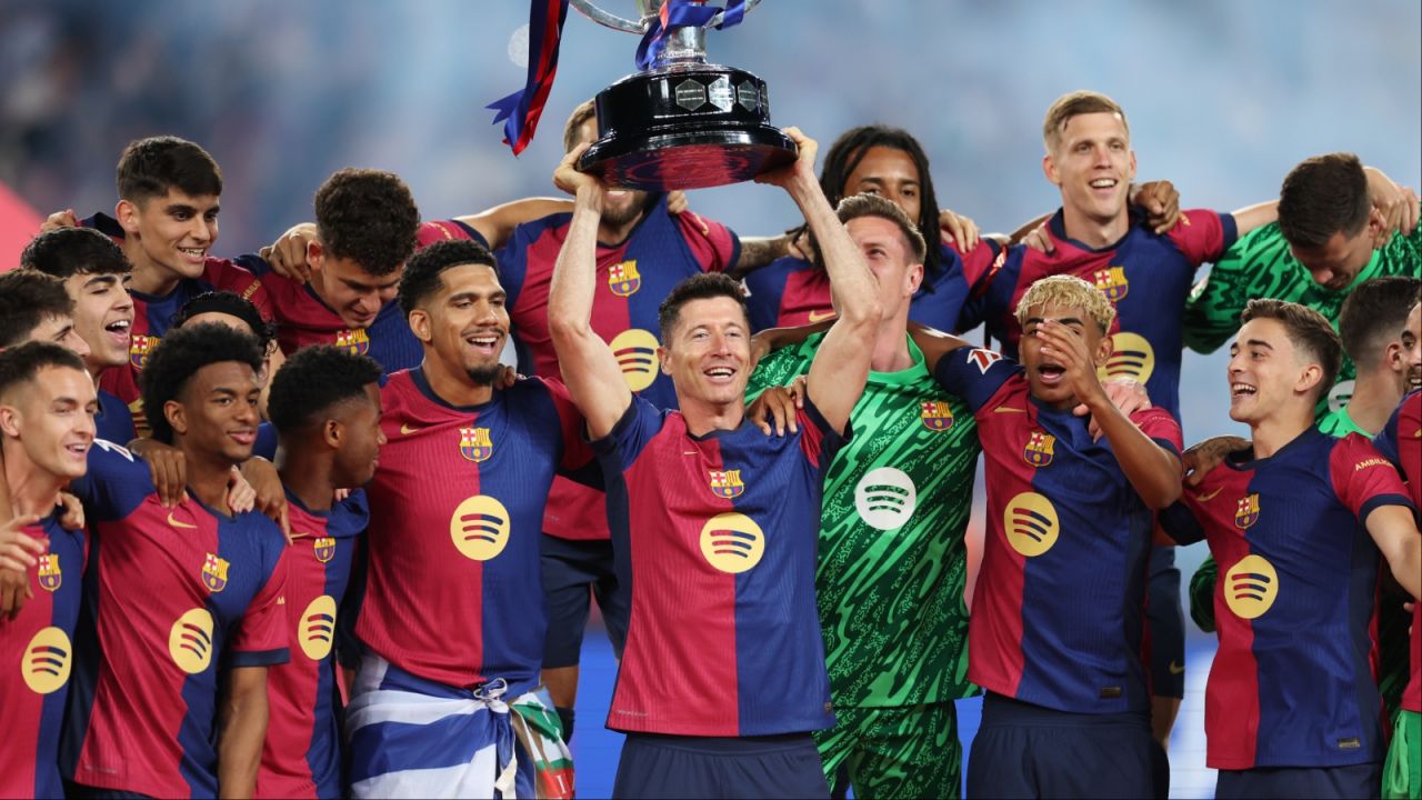 Robert Lewandowski i FC Barcelona mogli już świętować tytuł mistrzów Hiszpanii (fot. Getty Images)