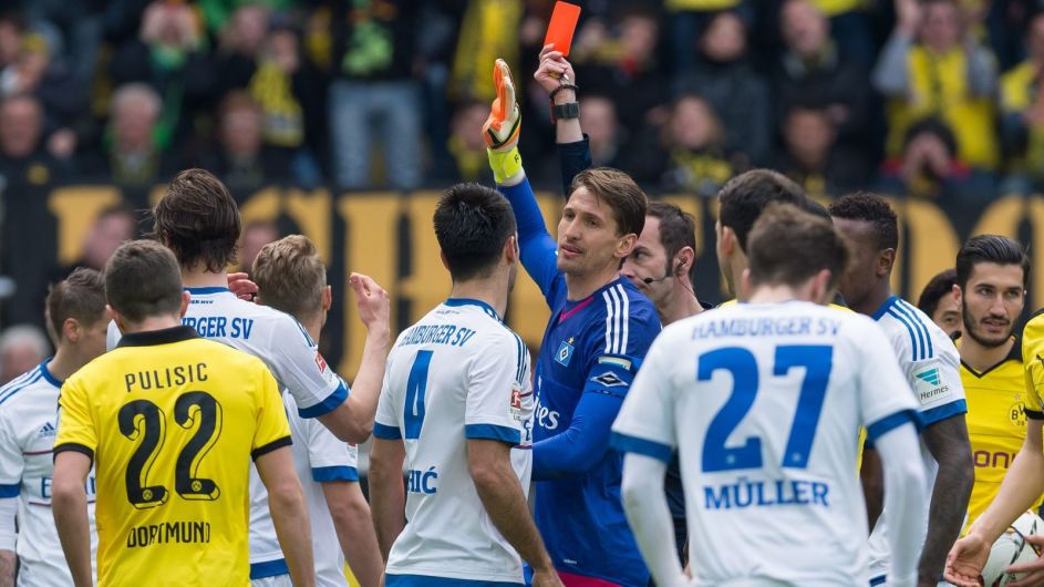 Czerwona kartka dla Rene Adlera