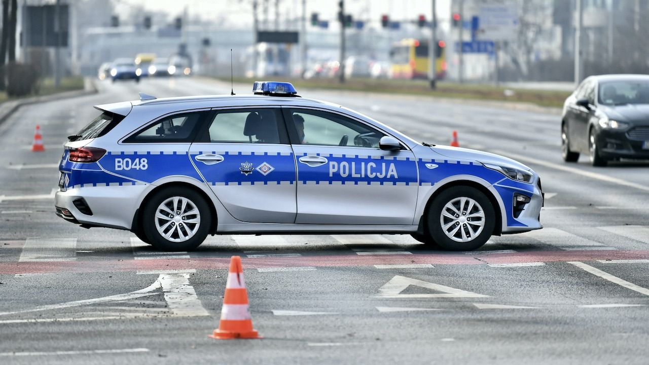 Kierowca został przebadany alkomatem. Był trzeźwy (fot. PAP/M.Kulczyński, zdjęcie ilustracyjne) Kierowca został przebadany alkomatem. Był trzeźwy (fot. PAP/M.Kulczyński, zdjęcie ilustracyjne)