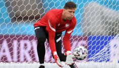 Wojciech Szczęsny trenuje przed meczem Hiszpania – Polska na Euro 2020 (fot. Getty)