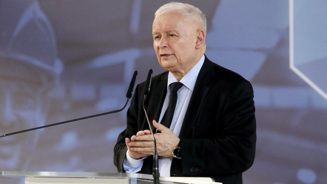 Prezes PiS Jarosław Kaczyński na kongresie ugrupowania (fot. PAP/Artur Reszko) Prezes PiS Jarosław Kaczyński na kongresie ugrupowania (fot. PAP/Artur Reszko)