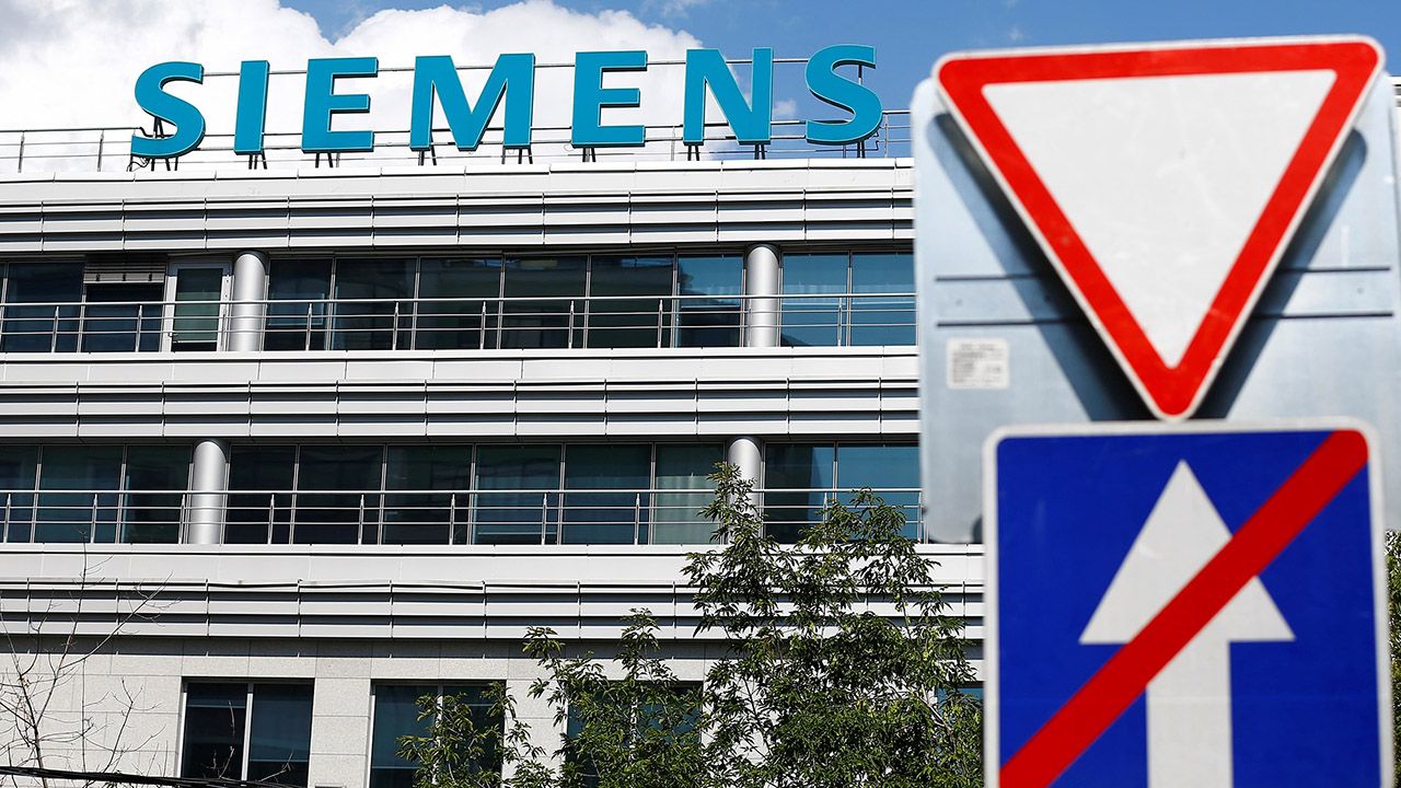 W przeszłości produkty Siemensa wbrew unijnym sankcjom trafiły na Krym (fot. Sefa Karacan/Anadolu Agency/Getty Images)