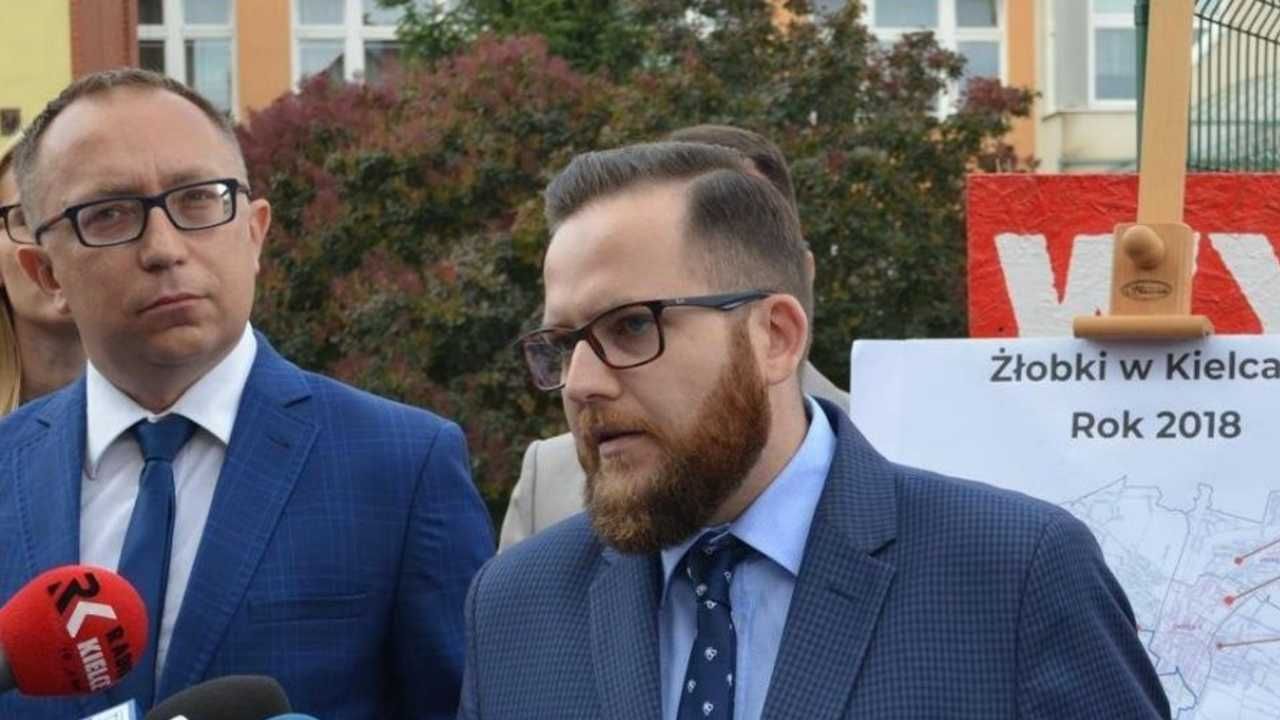 Karol Wilczyński jest radnym KO w Kielcach (fot. FB/Karol Wilczyński) Karol Wilczyński jest radnym KO w Kielcach (fot. FB/Karol Wilczyński)