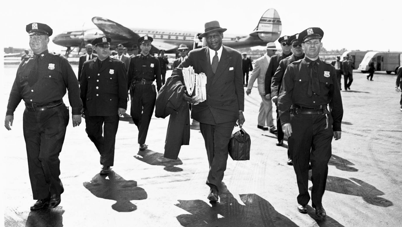 1949 rok. Paul Robeson wraca do domu po polityczno-artystycznym tournée. Fot. Art Edger/NY Daily News Archive via Getty Images