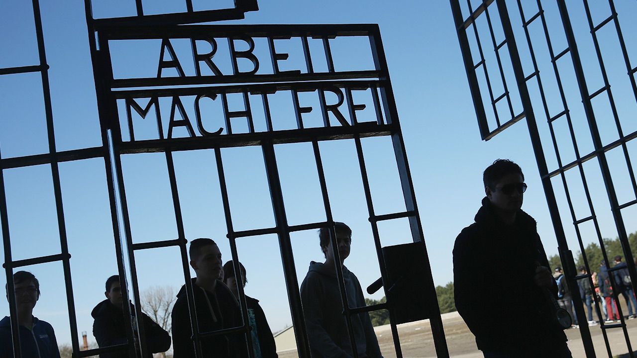 Oskarżony strażnik miał pracować w latach 1942-1945 (fot. Sean Gallup/Getty Images) Oskarżony strażnik miał pracować w latach 1942-1945 (fot. Sean Gallup/Getty Images)