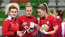 Sylwia Matuszczyk (z lewej) zakończyła reprezentacyjną karierę (fot. PAP). Sylwia Matuszczyk (z lewej) zakończyła reprezentacyjną karierę (fot. PAP).