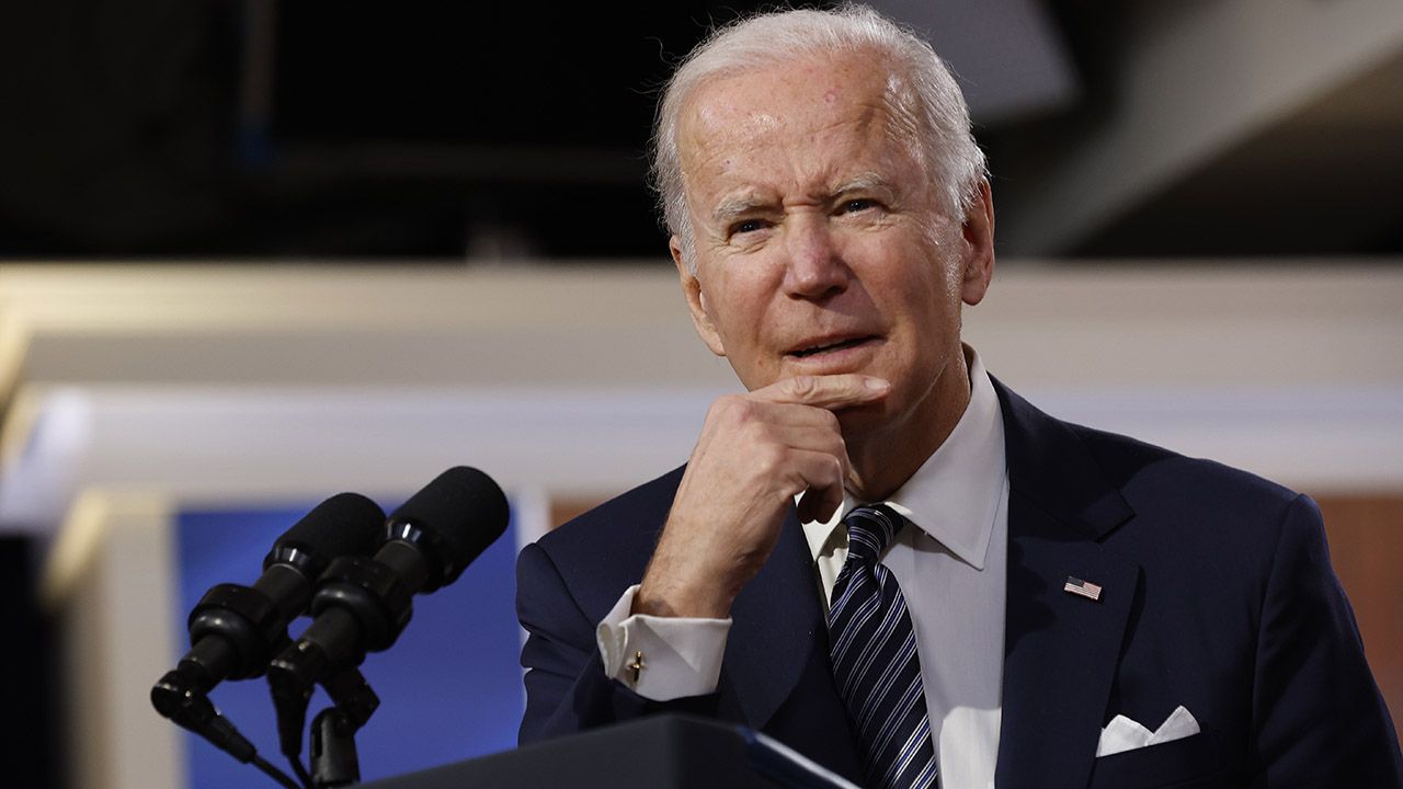 Prezydent USA Joe Biden ma na głowie między innymi problemy gospodarcze (fot. Chip Somodevilla/Getty Images)