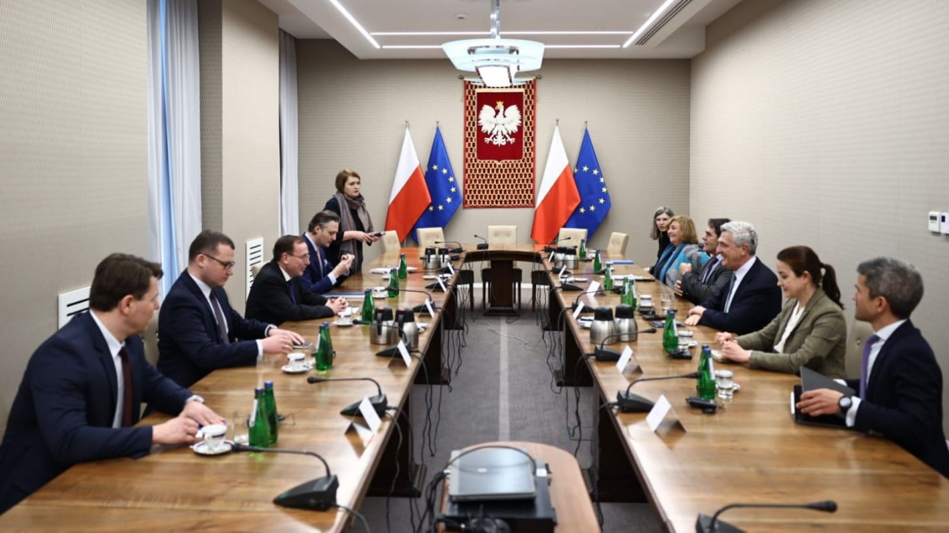 Wysoki Komisarz Narodów Zjednoczonych Do Spraw Uchodźców Przedstawiciele MSWiA spotkali się z Wysokim Komisarzem Narodów