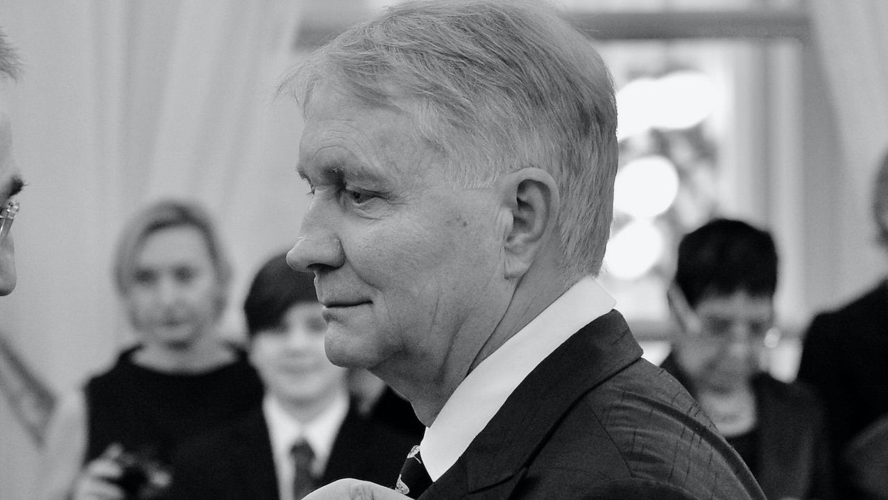 Piotr Miks miał 77 lat (fot. arch.PAP/Radek Pietruszka) Piotr Miks miał 77 lat (fot. arch.PAP/Radek Pietruszka)
