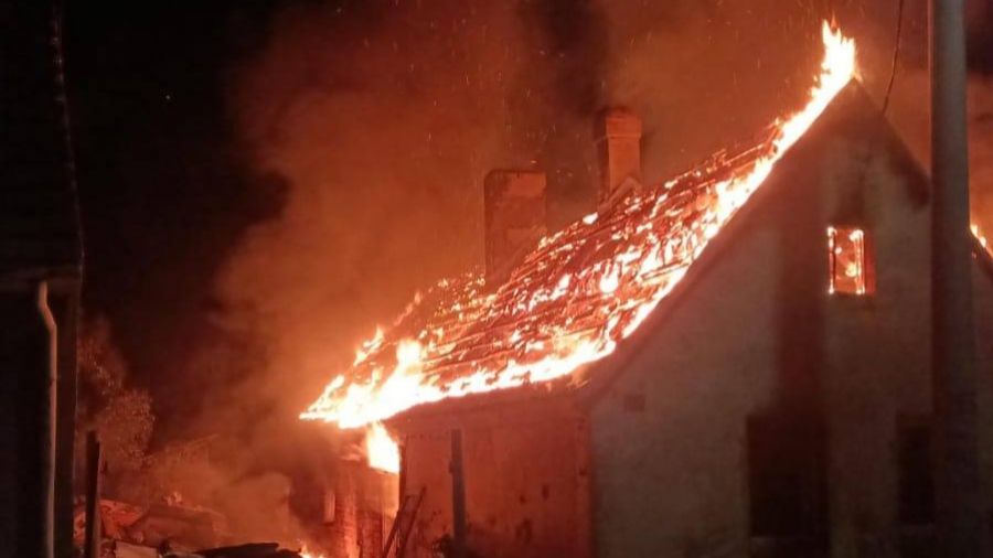 Zduny, Krotoszyn, pożar domu (fot. OSP Zduny/Facebook)