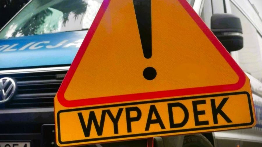 Pomimo szybko podjętej reanimacji 60-letni kierowca zmarł. Fot. Śląska Policja