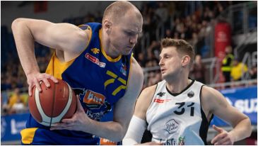 Damian Kulig kontra Mateusz Kostrzewski. Panowie spotkali się w finale Suzuki Pucharu Polski (fot. PAP).