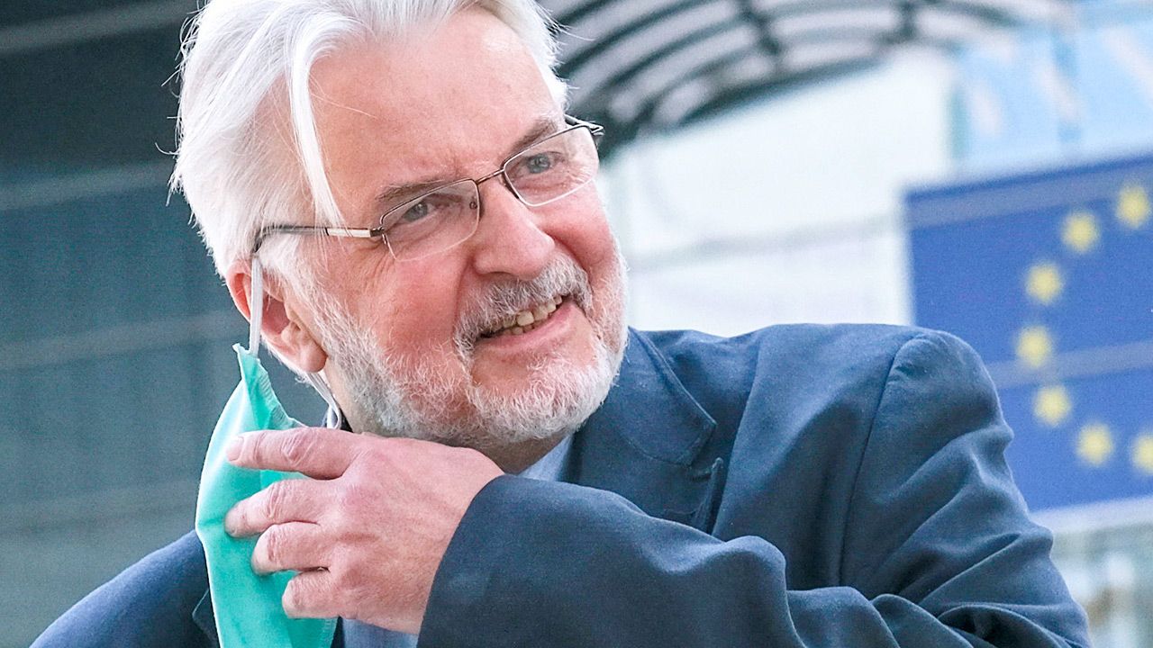 O sytuacji poinformował europoseł PiS Witold Waszczykowski (fot. PAP/EPA/OLIVIER HOSLET) O sytuacji poinformował europoseł PiS Witold Waszczykowski (fot. PAP/EPA/OLIVIER HOSLET)