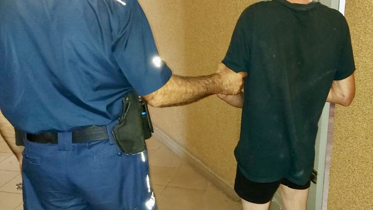 Sprawę bada sąd rodzinny (fot. policja.pl, zdjęcie ilustracyjne) Sprawę bada sąd rodzinny (fot. policja.pl, zdjęcie ilustracyjne)