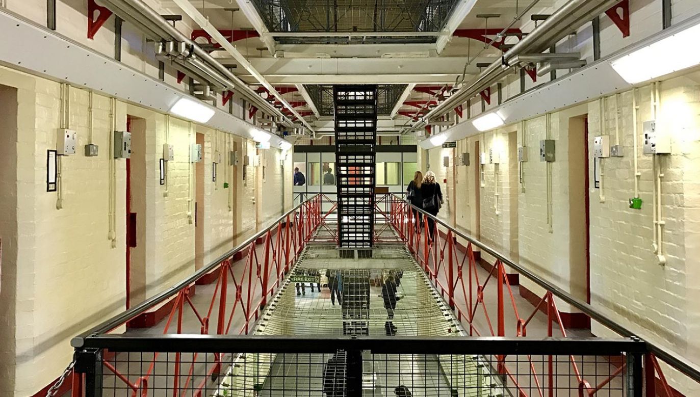 Transseksualiści w celach dla kobiet stwarzają zagrożenie dla innych więźniarek (fot. Shutterstock)