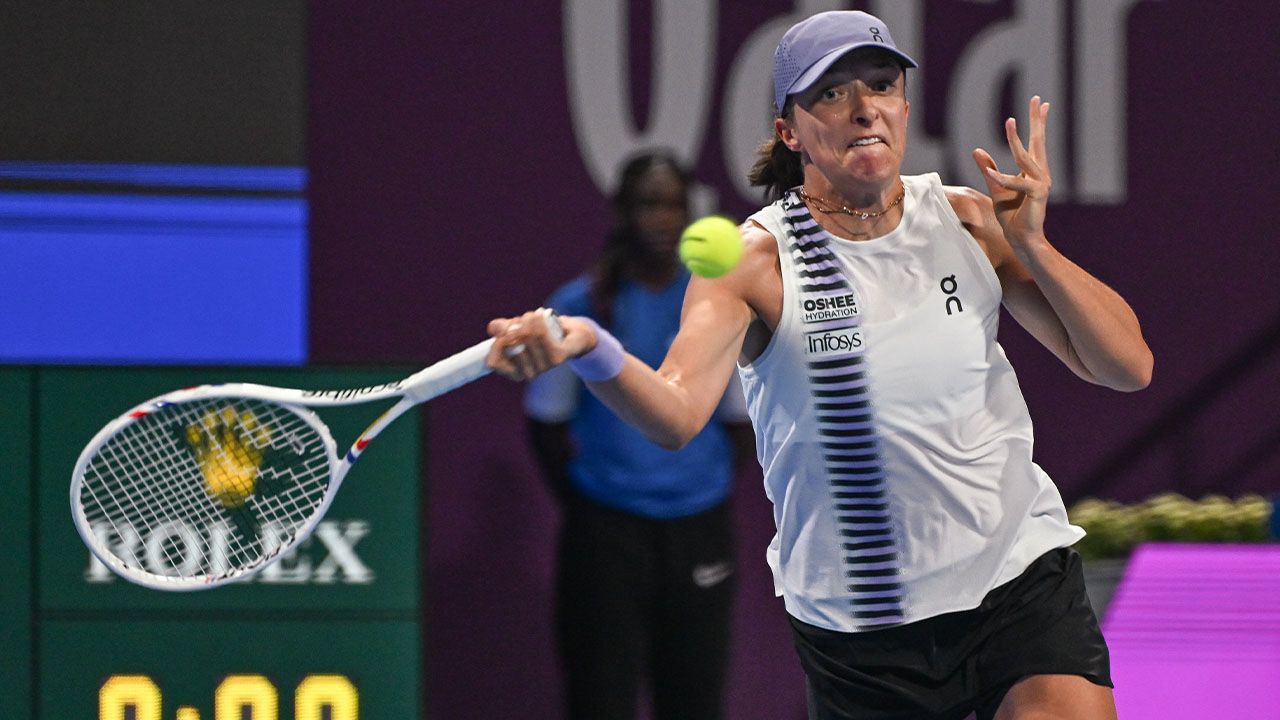 Z problemami, ale w ćwierćfinale. Świątek lepsza od Kasatkiny