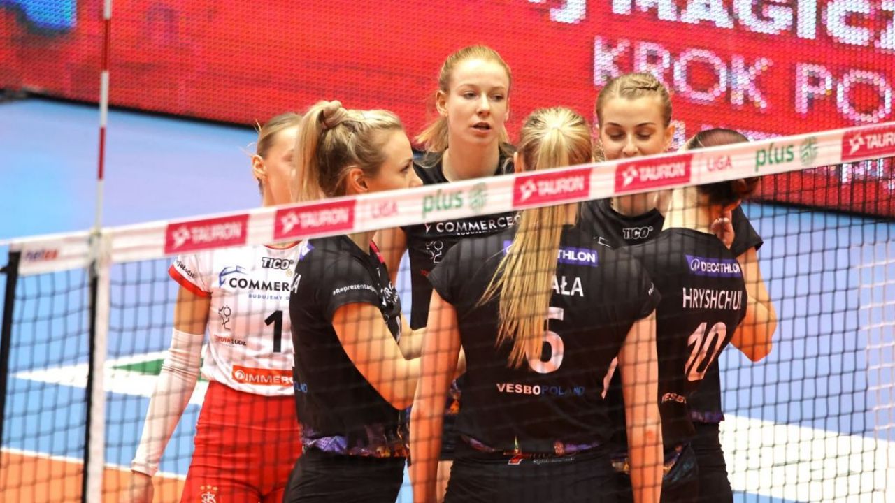 Giganci Siatkówki. Turniej kobiet: ŁKS Commercecon Łódź – Vasas Obuda Budapeszt. Transmisja online na żywo w TVP Sport (3.10.2025)