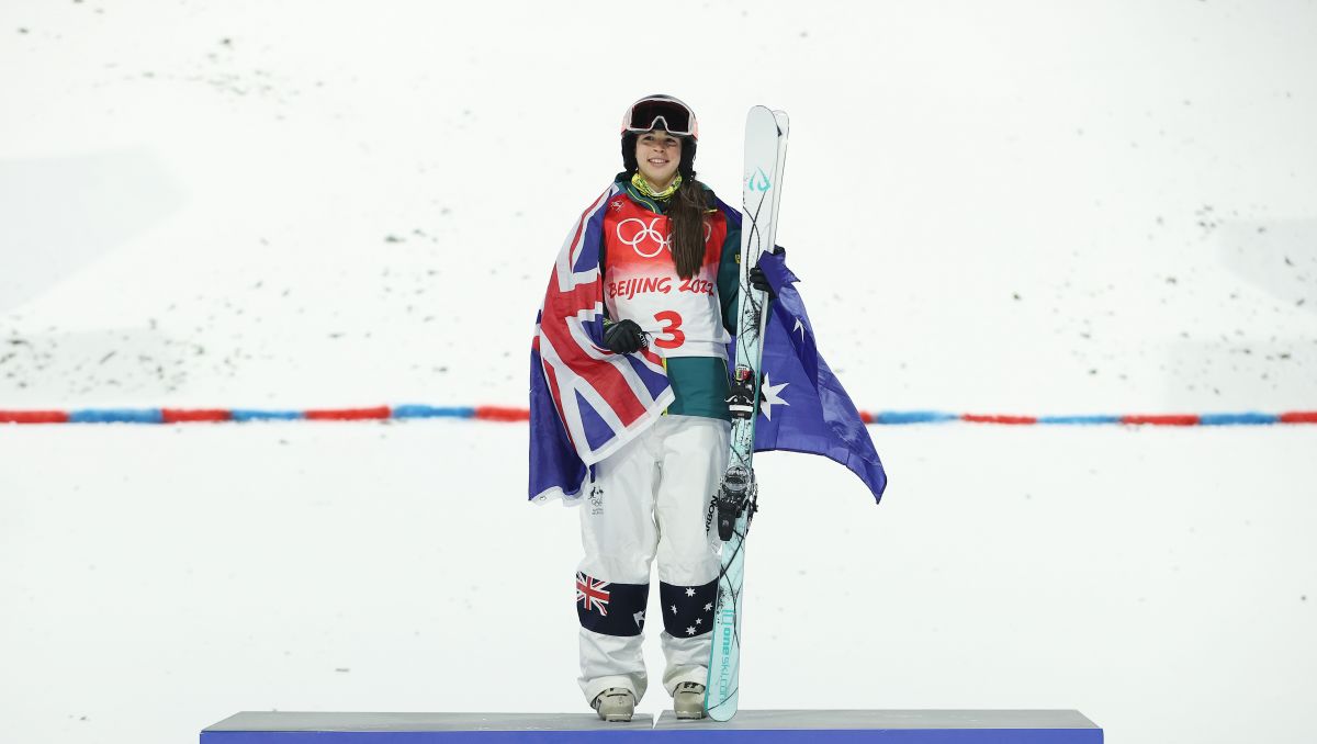 Jakara Anthony z olimpijskim złotem w jeździe po muldach kobiet (fot. Getty)
