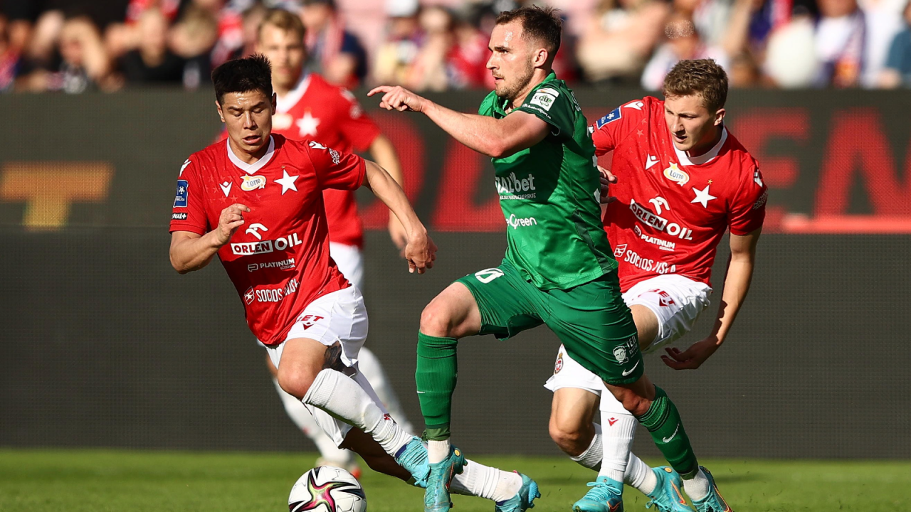 Miłosz Szczepański wróci do PKO Ekstraklasy. Lechia Gdańsk zgodziła się na transfer do Piasta Gliwice (fot: PAP)