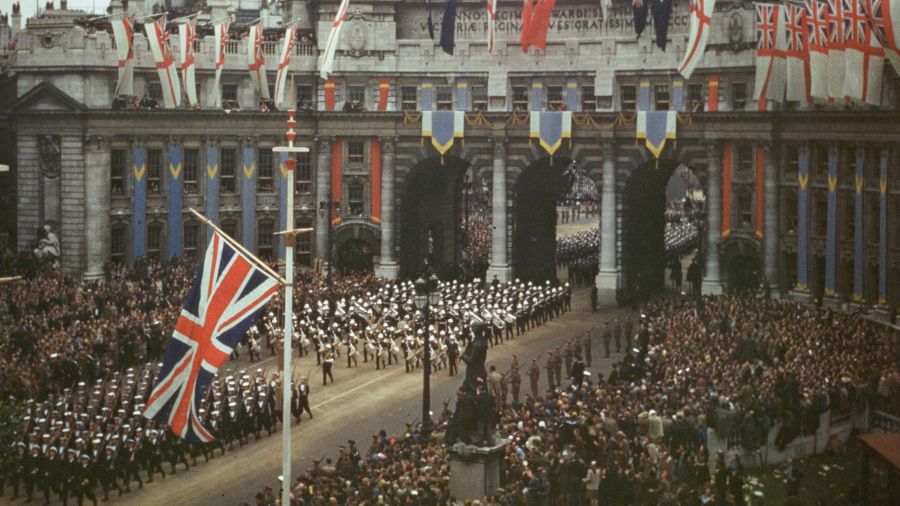 Parada zwycięstwa w Londynie w roku 1946. Fot. Hulton Archive/Getty Images