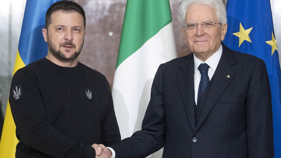 Italia promete pleno apoyo a Ucrania