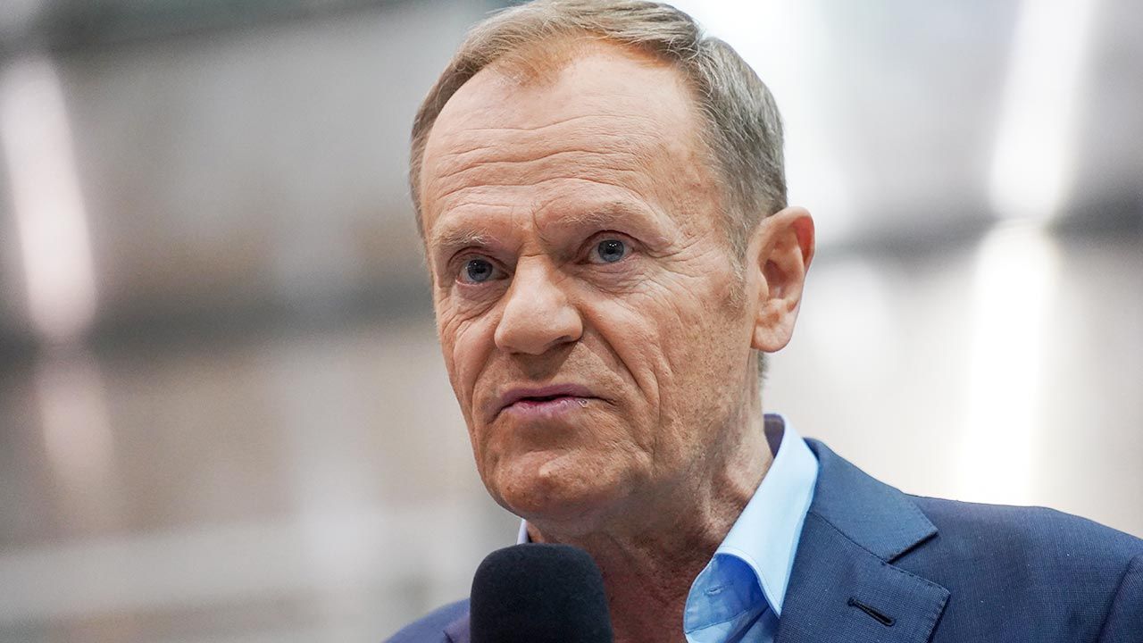 Tusk announced what he would do after winning the election: he would be like South Africa after the fall of apartheid