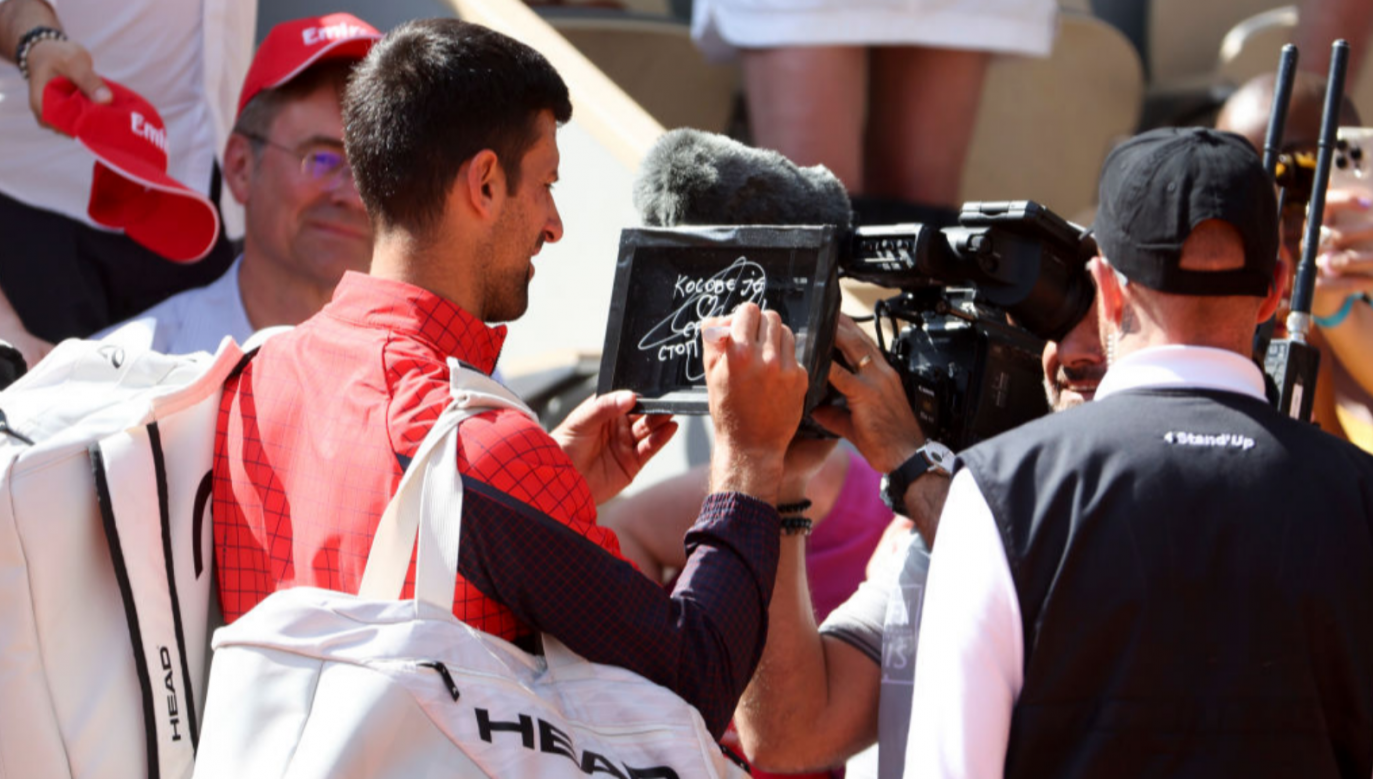 W następnej rundzie Djokovic zmierzy się z Martinem Fucsovicsem (fot. Getty Images)