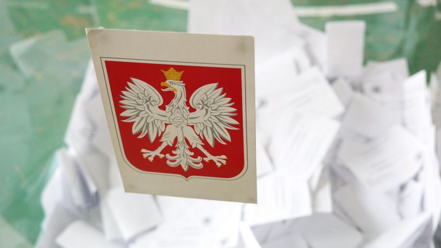Izba Kontroli zleciła sprawdzenie głosów z 13 komisji wyborczych fot. PAP/Łukasz Gągulski