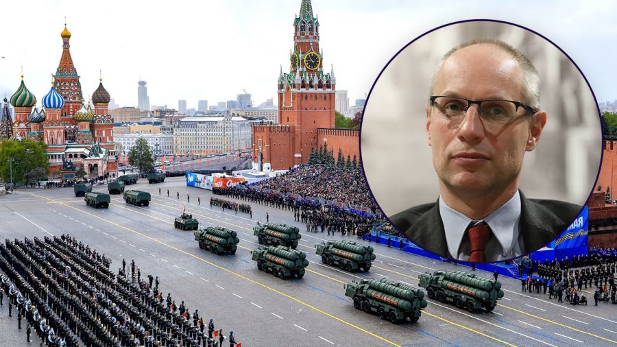 Prof. Paweł Machcewicz wskazał znaczenie Dnia Zwycięstwa dla Rosji Putina (fot. Getty Images; PAP)