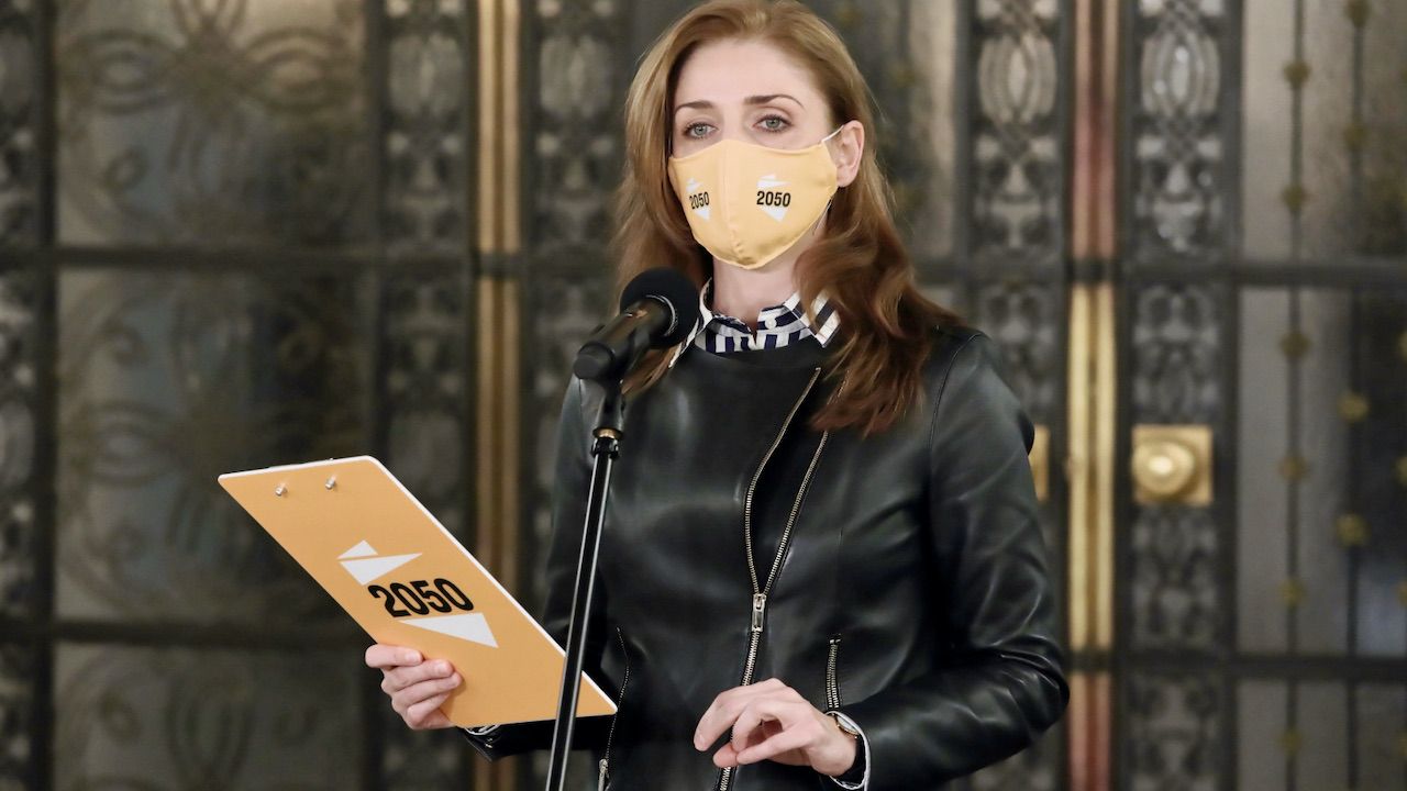 Joanna Mucha nie kryje sentymentu do czasów Donalda Tuska (fot. PAP/T.Gzell) Joanna Mucha nie kryje sentymentu do czasów Donalda Tuska (fot. PAP/T.Gzell)