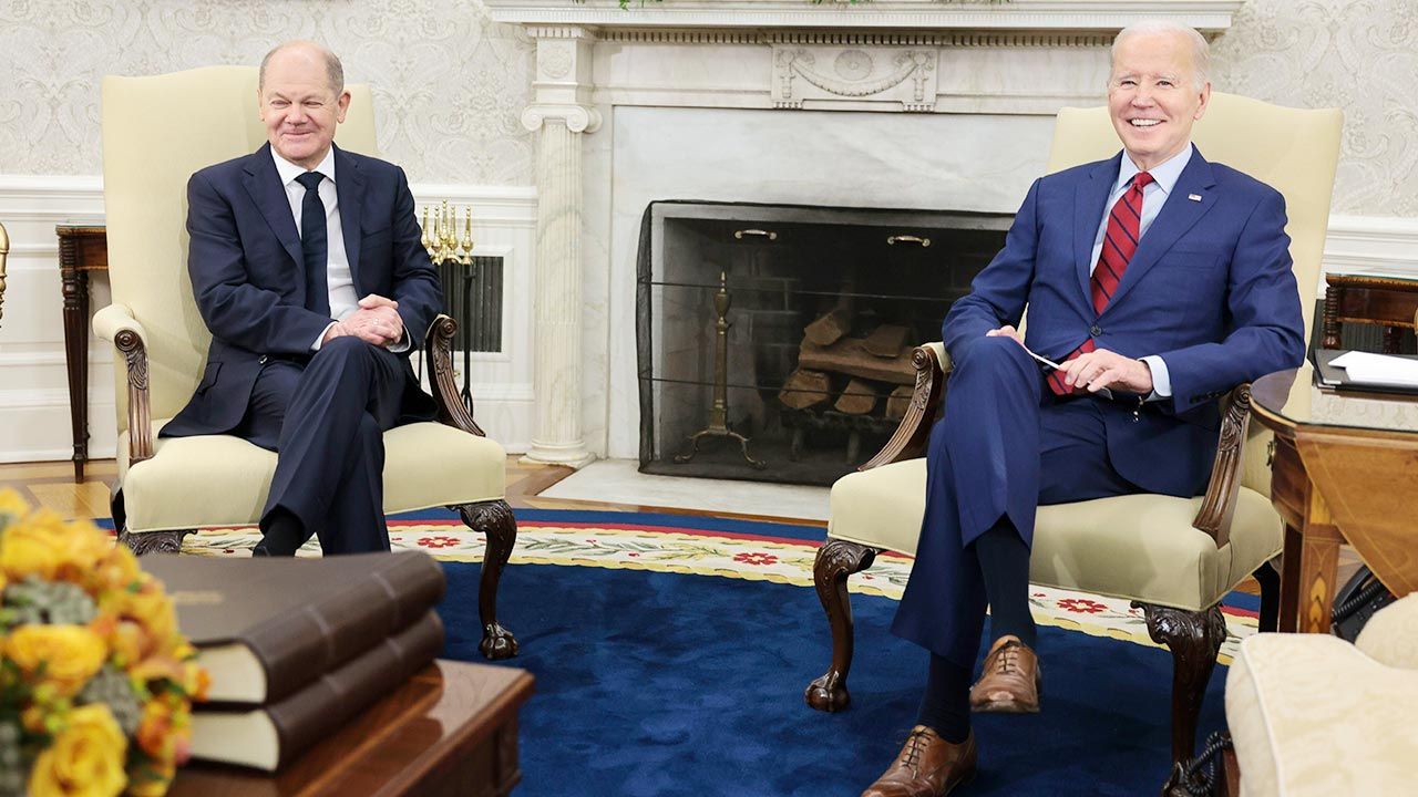El presidente de los Estados Unidos, Joe Biden, recibió al canciller alemán Olaf Schultz en la Casa Blanca.  Anuncios relacionados con Ucrania