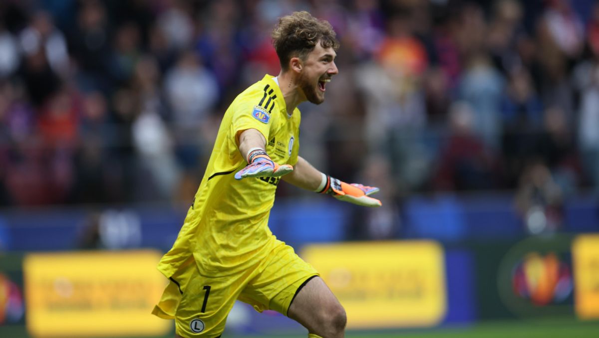 Kacper Tobiasz, bramkarz Legii Warszawa i reprezentacji U21 (fot. PAP/Leszek Szymański) Kacper Tobiasz, bramkarz Legii Warszawa i reprezentacji U21 (fot. PAP/Leszek Szymański)